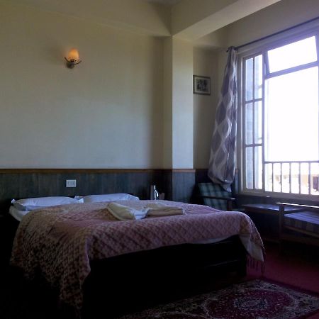 佩林 The Aryan Regency酒店 外观 照片